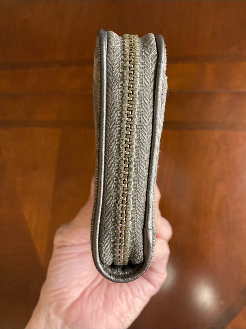 Coach Julia Op Art Y2K Metallic Signature Accordion Zip Around Wallet LIKE NEW